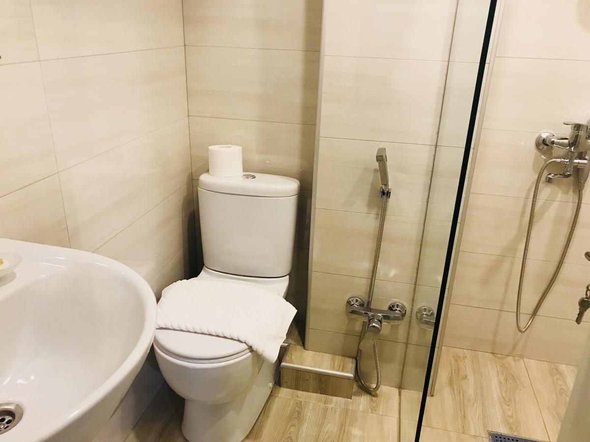 טביליסי Amadeus Hotel מראה חיצוני תמונה