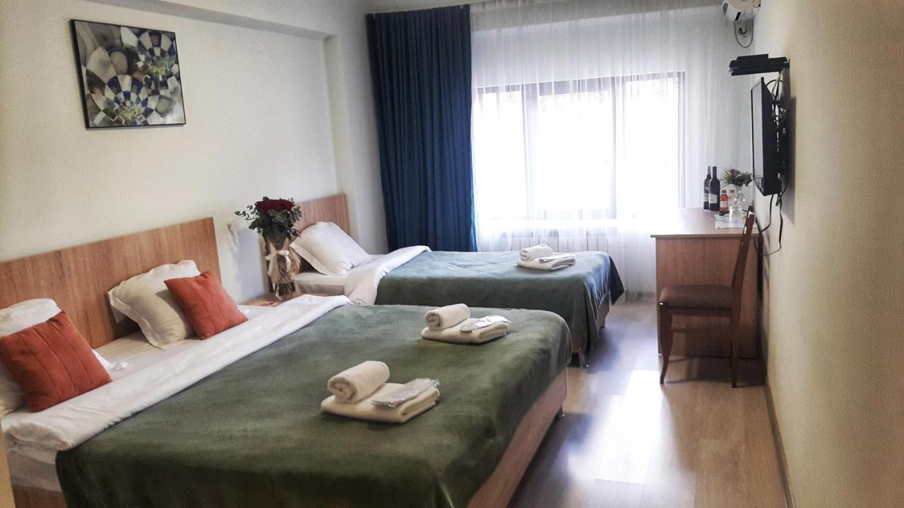 טביליסי Amadeus Hotel מראה חיצוני תמונה
